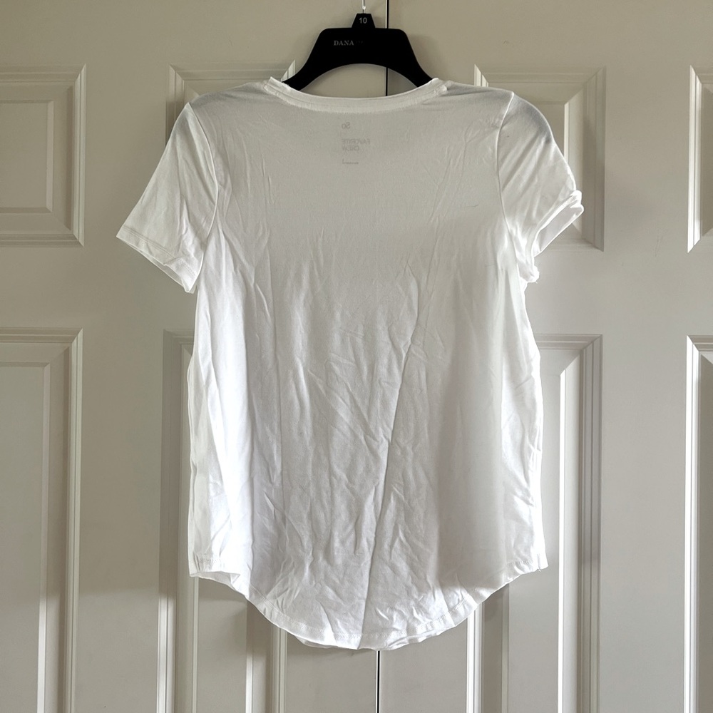 Kohl’s So Women’s Favorite Crew White T-shirt Size Small - Picture 2 of 5